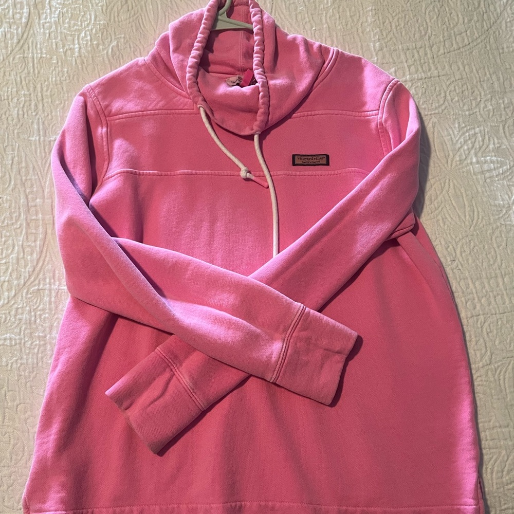 Vineyard vines pink sweatshirt size small